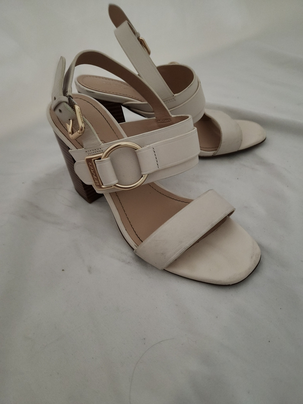 Coach Women's Cream Leather Slingback Sandals with Gold Buckle - Picture 4 of 9